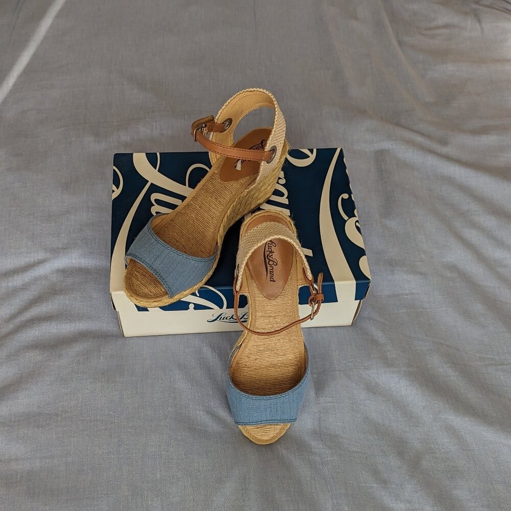 Lucky Brand Espadrille Wedges- Size 8.5M- NIB